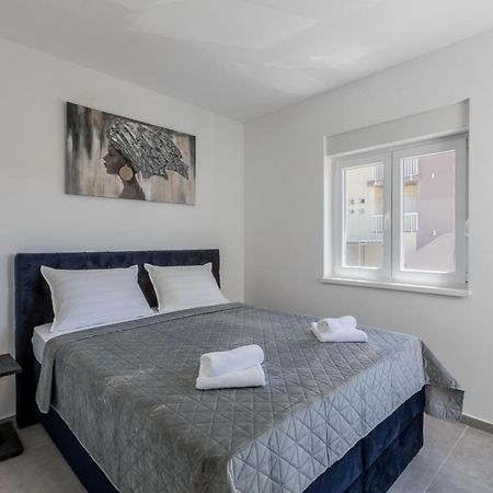 Carpe Diem Luxury Apartments Рогозница Экстерьер фото