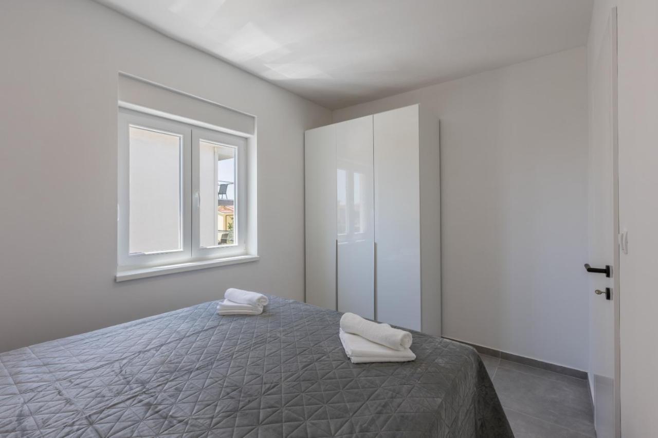 Carpe Diem Luxury Apartments Рогозница Экстерьер фото