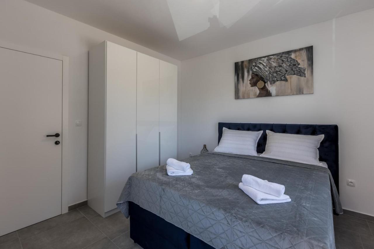 Carpe Diem Luxury Apartments Рогозница Экстерьер фото