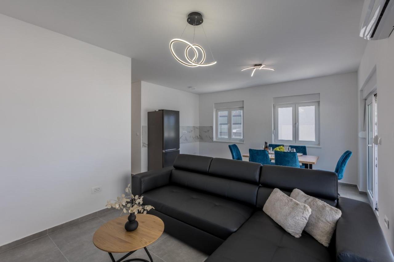 Carpe Diem Luxury Apartments Рогозница Экстерьер фото