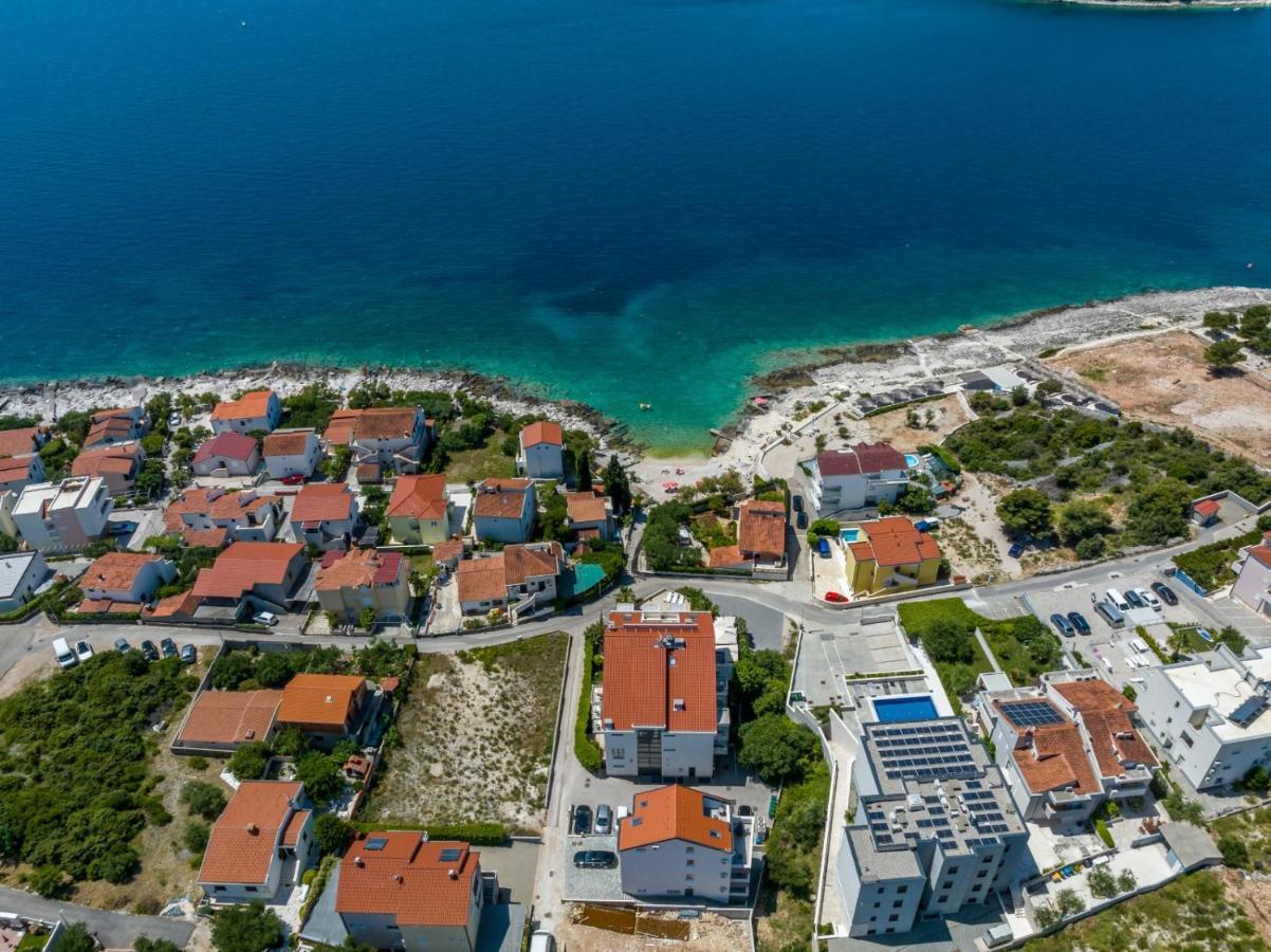 Carpe Diem Luxury Apartments Рогозница Экстерьер фото