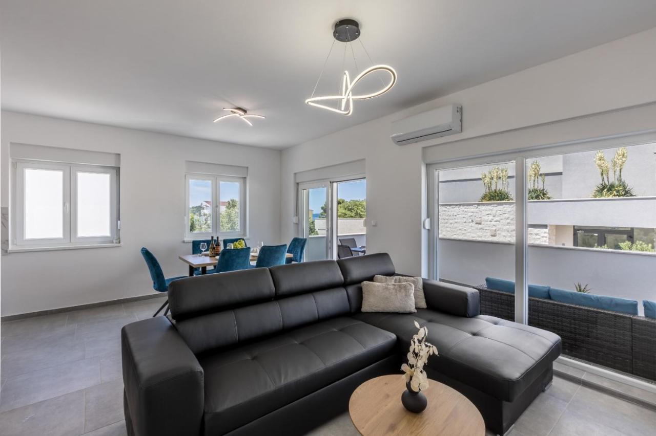 Carpe Diem Luxury Apartments Рогозница Экстерьер фото