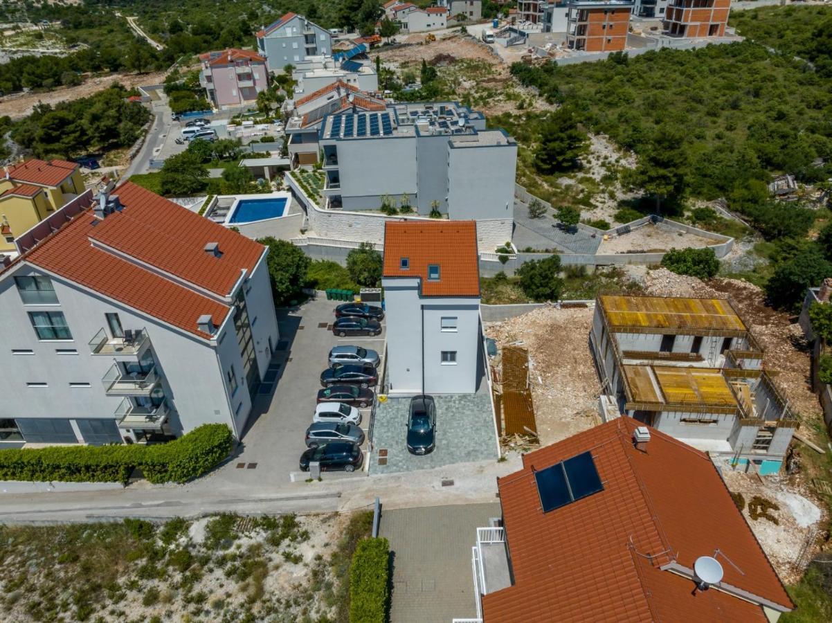 Carpe Diem Luxury Apartments Рогозница Экстерьер фото